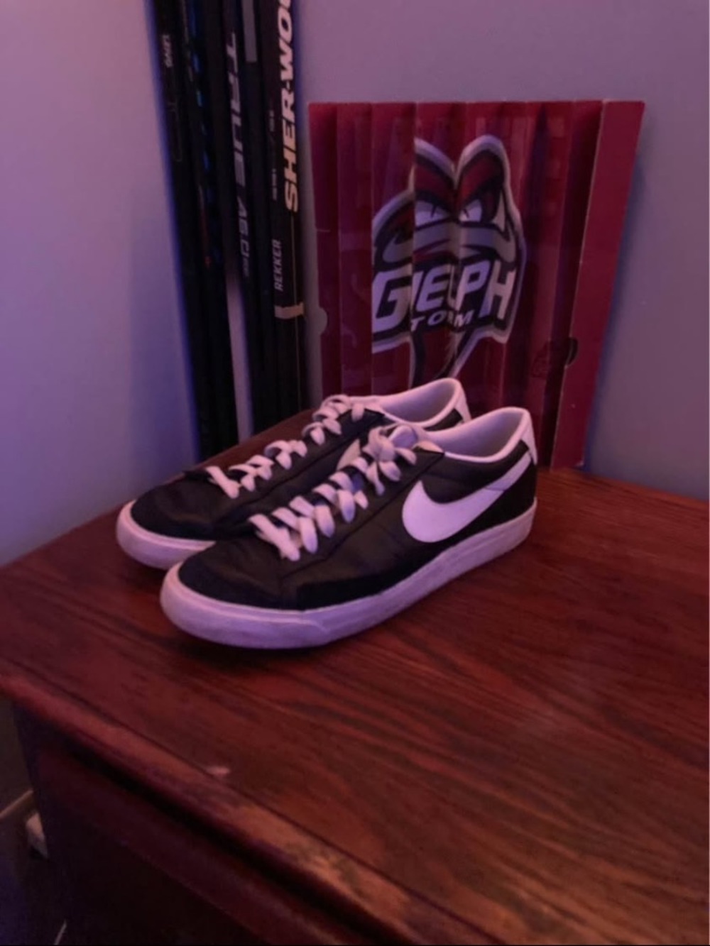 Nike Men’s Black and White 77 low blazers Sneakers